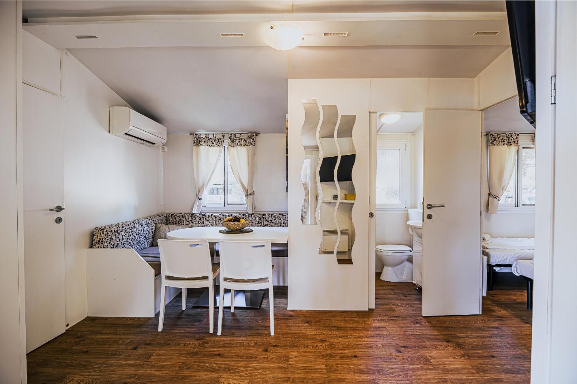 Lake View Mobile Homes With Thermal Riviera Tickets In Terme Catez Čatež ob Savi Kültér fotó