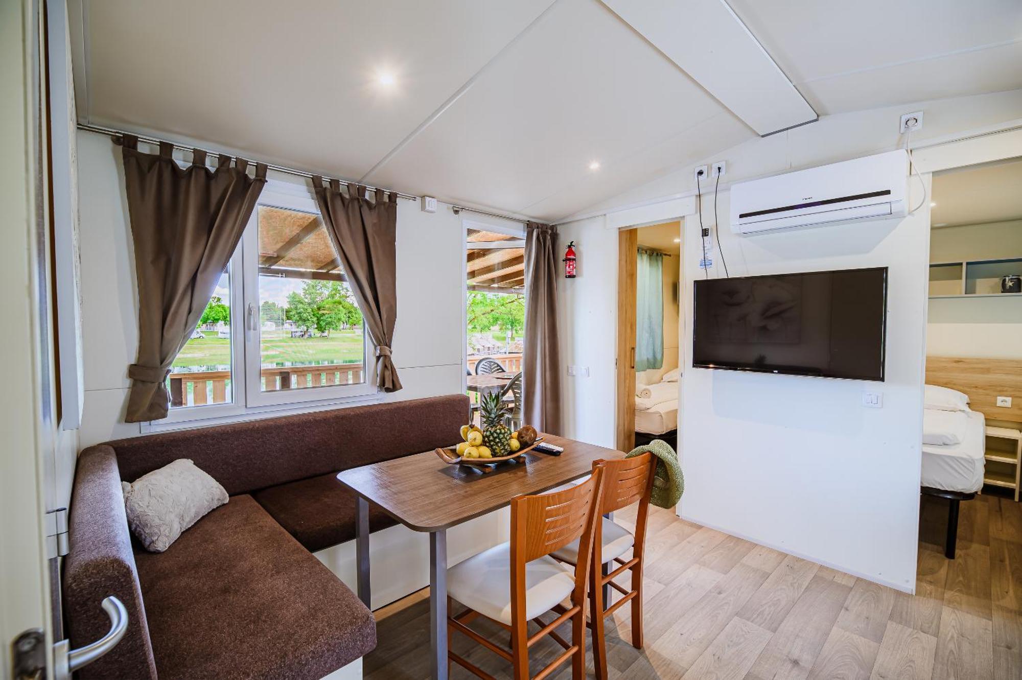Lake View Mobile Homes With Thermal Riviera Tickets In Terme Catez Čatež ob Savi Kültér fotó