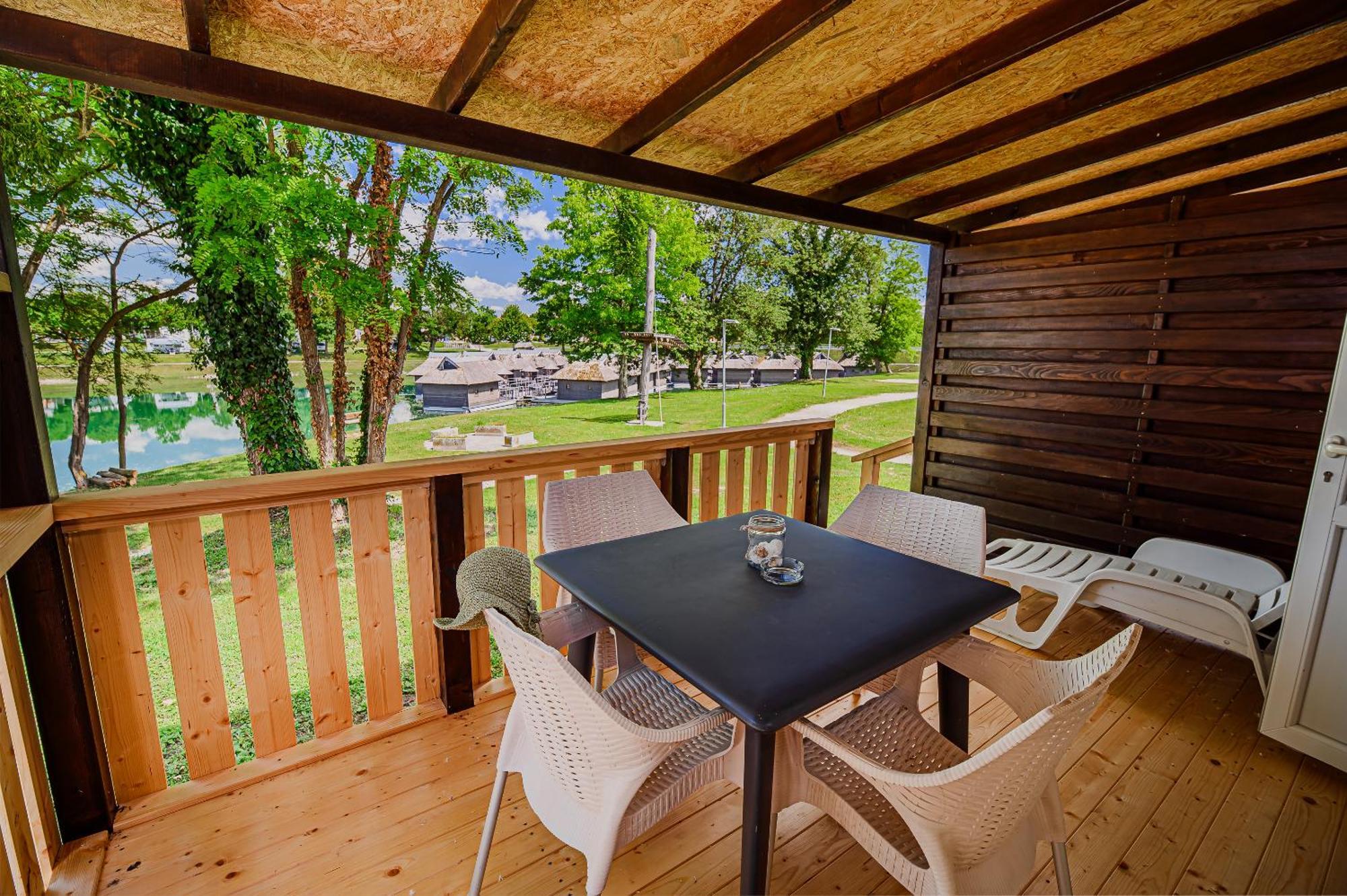 Lake View Mobile Homes With Thermal Riviera Tickets In Terme Catez Čatež ob Savi Kültér fotó